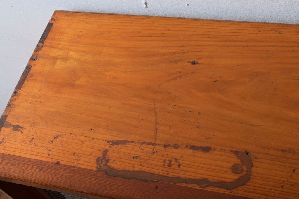 レトロ家具　和製アンティーク　モールガラス引き戸のレトロな収納棚