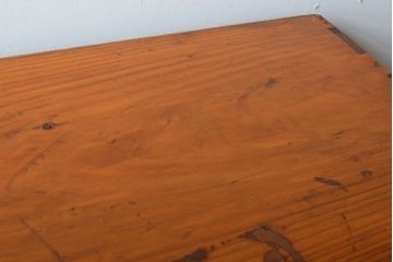 レトロ家具　和製アンティーク　モールガラス引き戸のレトロな収納棚