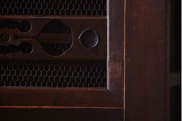 アンティーク家具　古民具・骨董　明治期　薄型!二段重ね四尺水屋箪笥