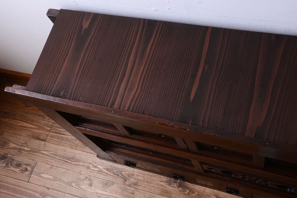 アンティーク家具　古民具・骨董　明治期　薄型!二段重ね四尺水屋箪笥