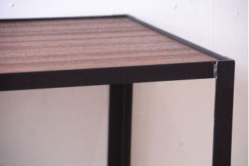 ラフジュ工房オリジナル　脚付きのシンプルな背の低いアイアンラック(1)