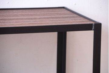 ラフジュ工房オリジナル　脚付きのシンプルな背の低いアイアンラック(2)