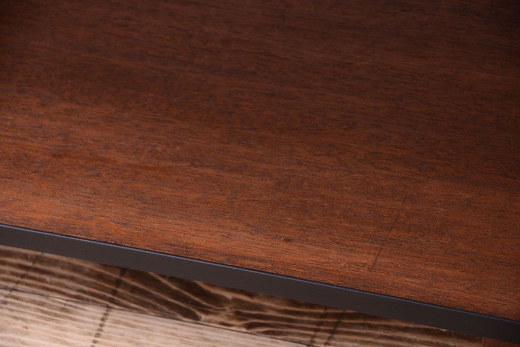 ラフジュ工房オリジナル　脚付きのシンプルな背の低いアイアンラック(2)