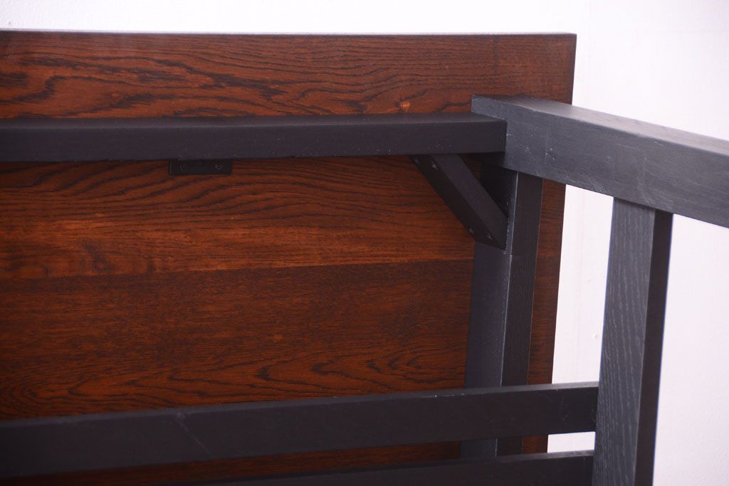 アンティーク家具　アンティーク　ペイントレッグ!古い木の大きなダイニングテーブル(作業台)(2)