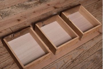 アンティーク家具　和製アンティーク　飾り棚・引き出し付き!モールガラス扉の収納棚(本箱)