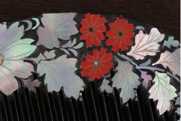 アンティーク雑貨　アンティーク　大正〜昭和期　古い蒔絵櫛(くし)など3点セット