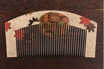 アンティーク雑貨　アンティーク　大正〜昭和期　古い蒔絵櫛(くし)など3点セット