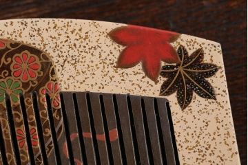 アンティーク雑貨　アンティーク　大正〜昭和期　古い蒔絵櫛(くし)など3点セット