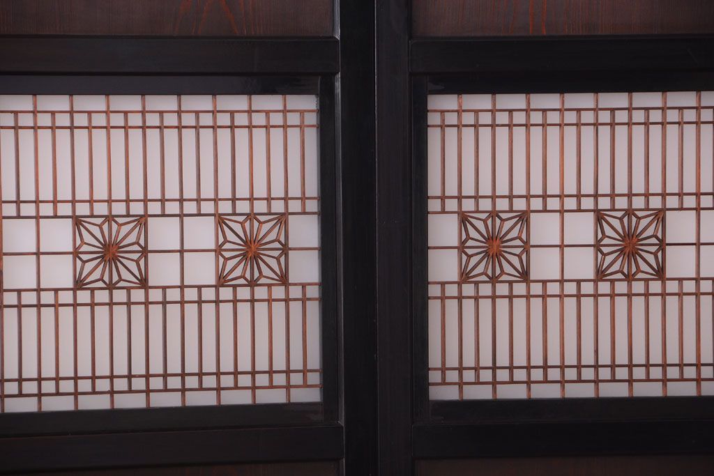 古民具・骨董　和製アンティークの上品な組子帯戸2枚セット