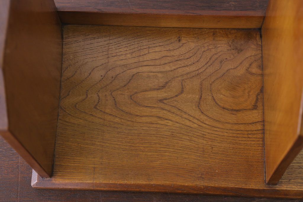 アンティーク雑貨　昭和レトロ　古い木のシンプルなアンティーク本立て(2)