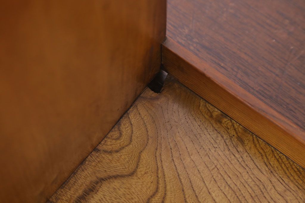 アンティーク雑貨　昭和レトロ　古い木のシンプルなアンティーク本立て(2)