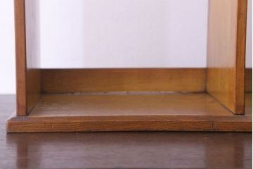 アンティーク雑貨　昭和レトロ　古い木のシンプルなアンティーク本立て(2)