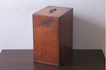 アンティーク雑貨　古民具・骨董　明治〜大正期　引き出し付き!慳貪扉の小物収納箱