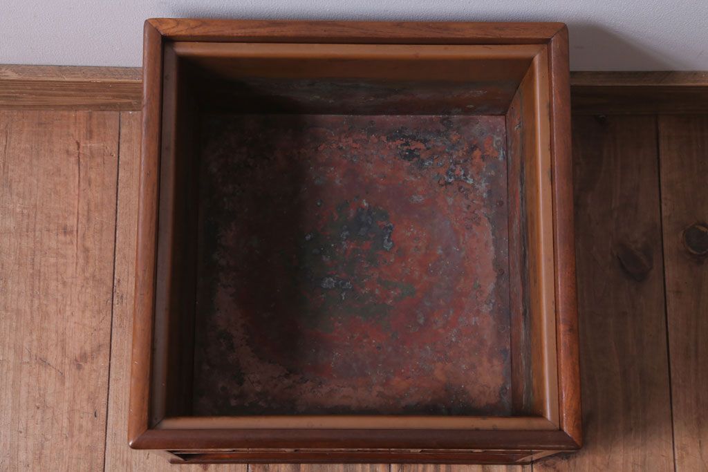 アンティーク雑貨　古民具・骨董　古い木製のアンティーク角火鉢