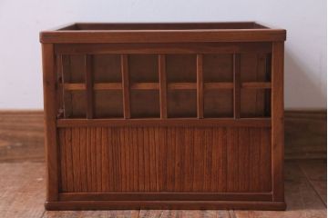 アンティーク雑貨　古民具・骨董　古い木製のアンティーク角火鉢