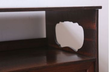 アンティーク家具　和製アンティーク　古い木の小ぶりな茶棚(収納棚)