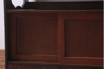 アンティーク家具　和製アンティーク　古い木の小ぶりな茶棚(収納棚)