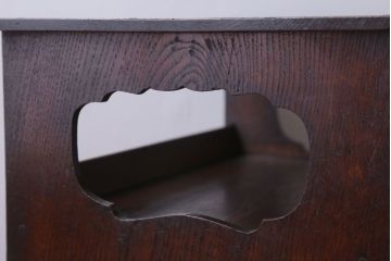 アンティーク家具　和製アンティーク　古い木の小ぶりな茶棚(収納棚)