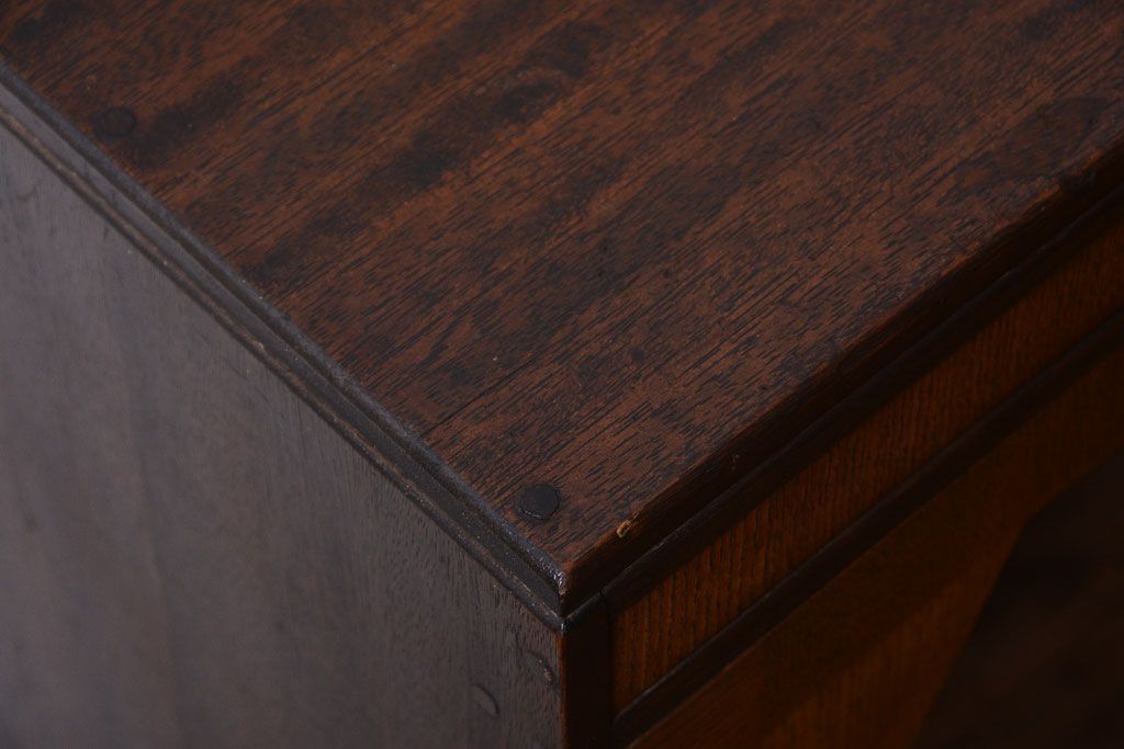 レトロ家具　昭和レトロ　古い木製のアンティーク本箱(ブックケース)