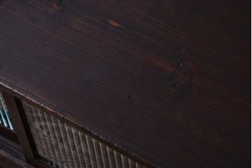 アンティーク家具　アンティーク　モールガラス引き戸のシンプルで小さなローボード(収納棚)(1)