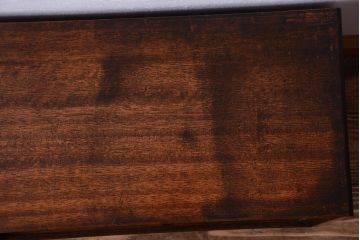 アンティーク家具　アンティーク　モールガラス引き戸のシンプルで小さなローボード(収納棚)(2)