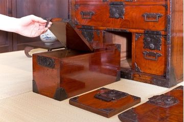 アンティーク雑貨　古民具・骨董　江戸〜明治期　仙台箪笥　船箪笥(掛硯型、懸硯型、舟箪笥、帳箱)