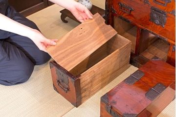 アンティーク雑貨　古民具・骨董　江戸〜明治期　仙台箪笥　船箪笥(掛硯型、懸硯型、舟箪笥、帳箱)