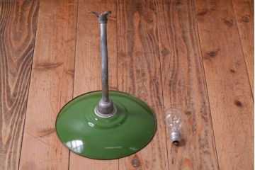 ジャンク品　昭和レトロ　アイアンシェードの壁掛け照明