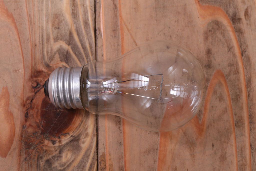 ジャンク品　昭和レトロ　アイアンシェードの壁掛け照明