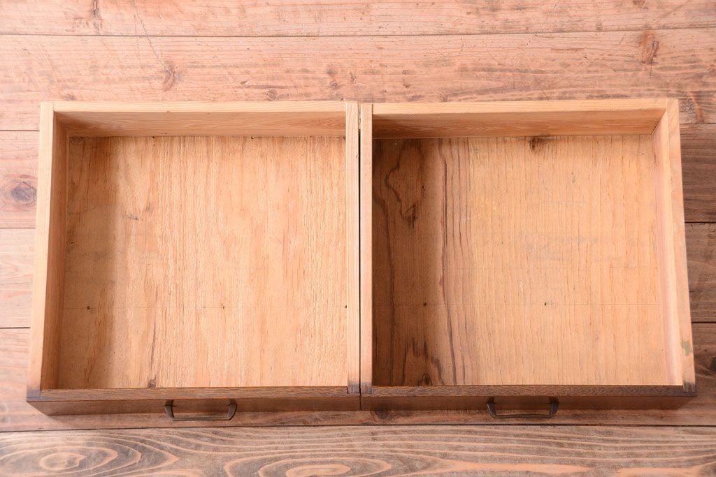 レトロ家具　和製アンティーク　モールガラス入り!大ぶりなレトロ本箱(ブックケース)(2)