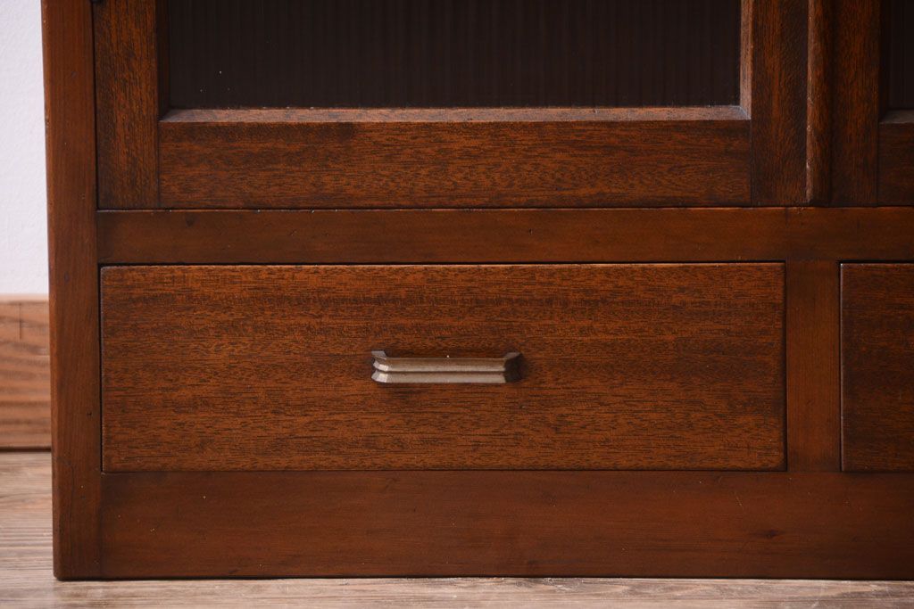 レトロ家具　和製アンティーク　モールガラス入り!大ぶりなレトロ本箱(ブックケース)(2)