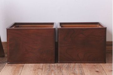 アンティーク雑貨　古民具・骨董　漆塗り!古い欅材のアンティーク角火鉢2つセット