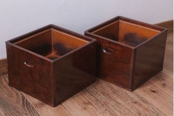 アンティーク雑貨　古民具・骨董　漆塗り!古い欅材のアンティーク角火鉢2つセット