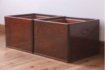 アンティーク雑貨　古民具・骨董　漆塗り!古い欅材のアンティーク角火鉢2つセット