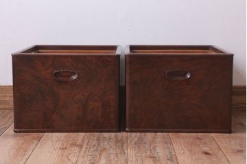 アンティーク雑貨　古民具・骨董　漆塗り!古い欅材のアンティーク角火鉢2つセット