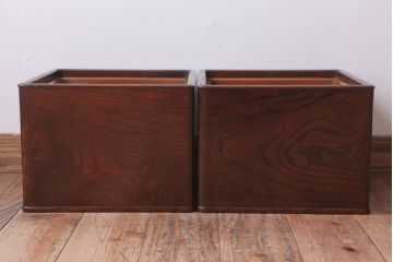 アンティーク雑貨　古民具・骨董　漆塗り!古い欅材のアンティーク角火鉢2つセット