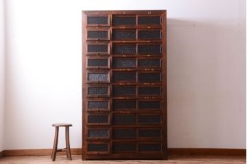 アンティーク家具　古民具・骨董　パタパタ付き!大きな縦型収納棚(げた箱)