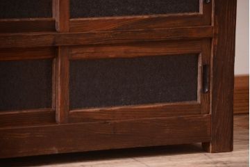 アンティーク家具　古民具・骨董　パタパタ付き!大きな縦型収納棚(げた箱)