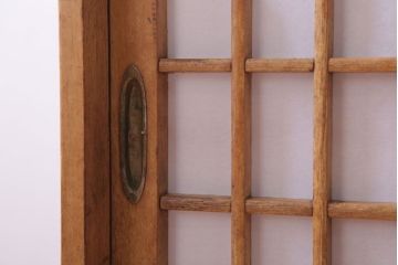 アンティーク家具　和製アンティーク　古い木味の小ぶりな収納棚