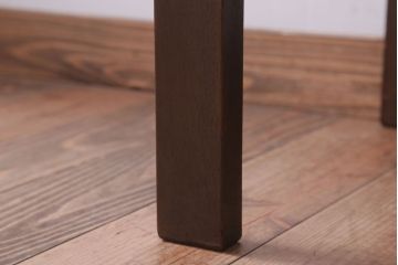 アンティーク家具　アンティーク　古いナラ材製のシンプルなサイドテーブル