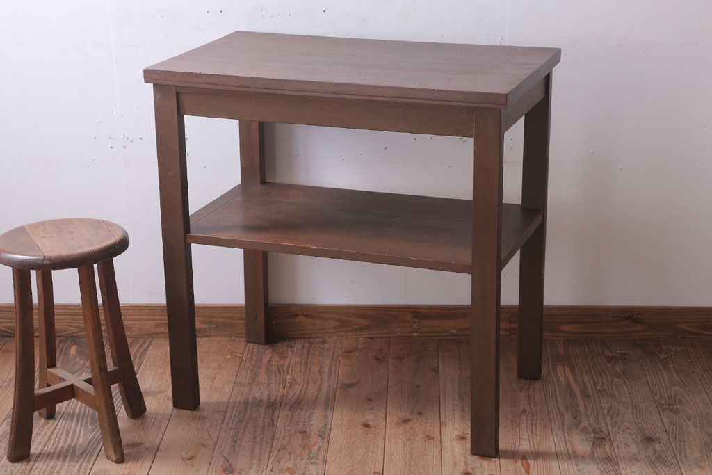 アンティーク家具　アンティーク　古いナラ材製のシンプルなサイドテーブル