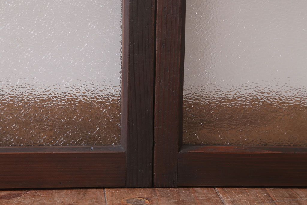 アンティーク　レトロな古い木味のダイヤガラス入り引き戸2枚セット(窓)