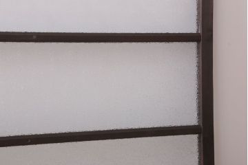 アンティーク　レトロな古い木味のダイヤガラス入り引き戸2枚セット(窓)