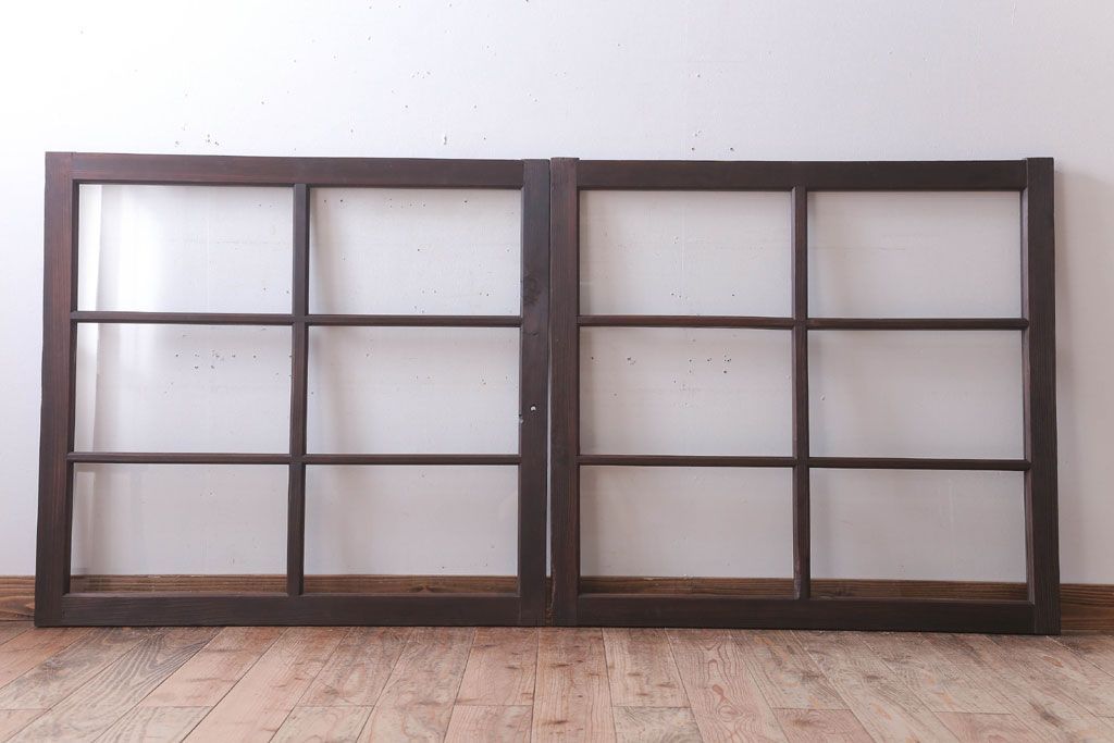 アンティーク　レトロな古い木味のガラス戸2枚セット(窓)