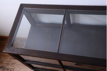 アンティーク家具　大正ロマン　古いタバコ屋のモダンな脚付きアンティークガラスケース(2)