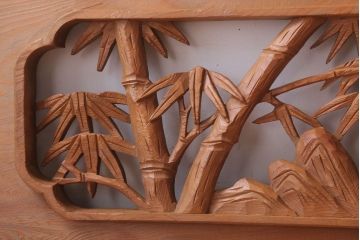 和製アンティーク　松竹の彫刻が美しい欄間