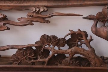 古民具・骨董　大正〜昭和期　鶴松の彫刻が美しいアンティーク欄間
