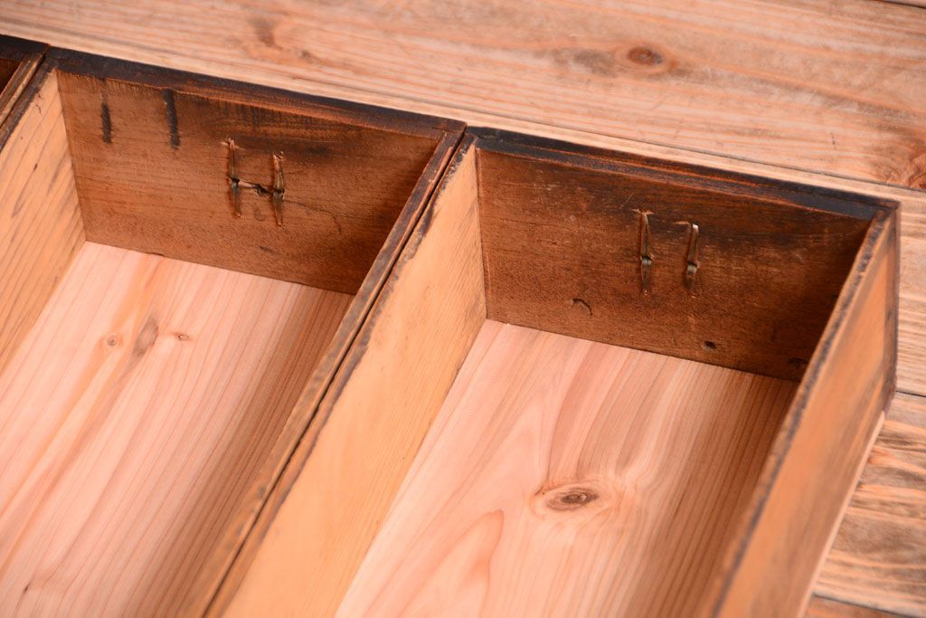 アンティーク家具　古民具・骨董　明治大正期　二段重ね四尺水屋箪笥