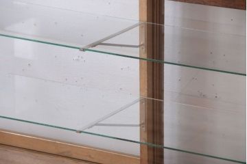 レトロ家具　昭和レトロ　脚付き!古い木製のシンプルなアンティークガラスケース(ショーケース)(1)