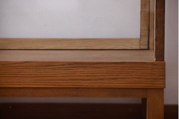 レトロ家具　昭和レトロ　脚付き!古い木製のシンプルなアンティークガラスケース(ショーケース)(1)